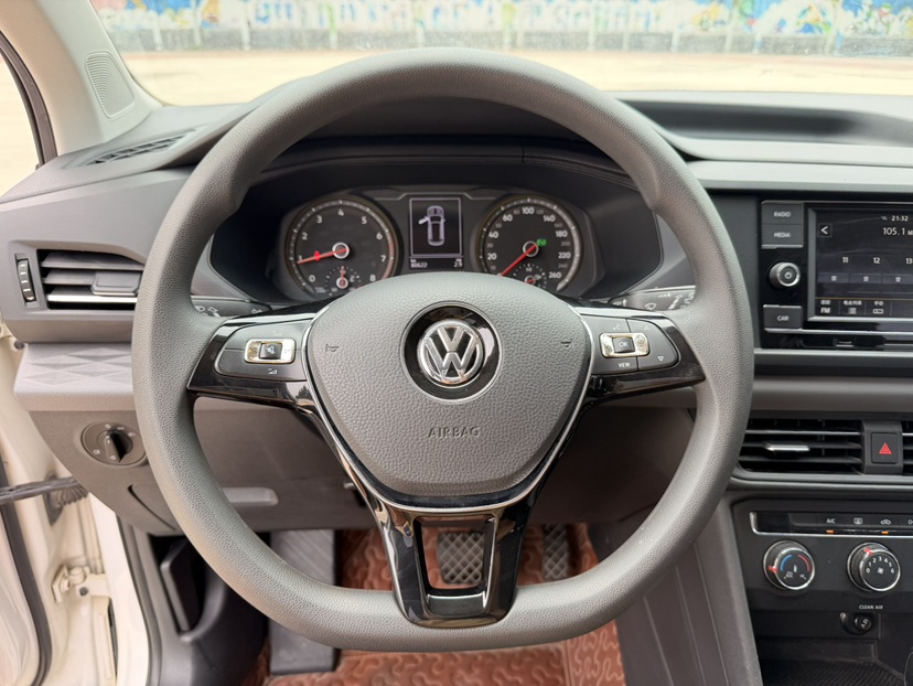 Volkswagen Tharu 2019 car image #8