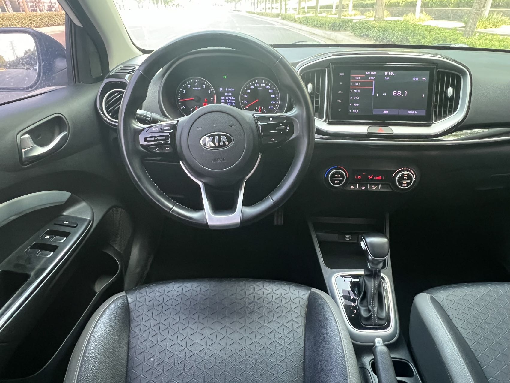 Kia KX1 2018 #13 Kia KX1 2018 car image #13