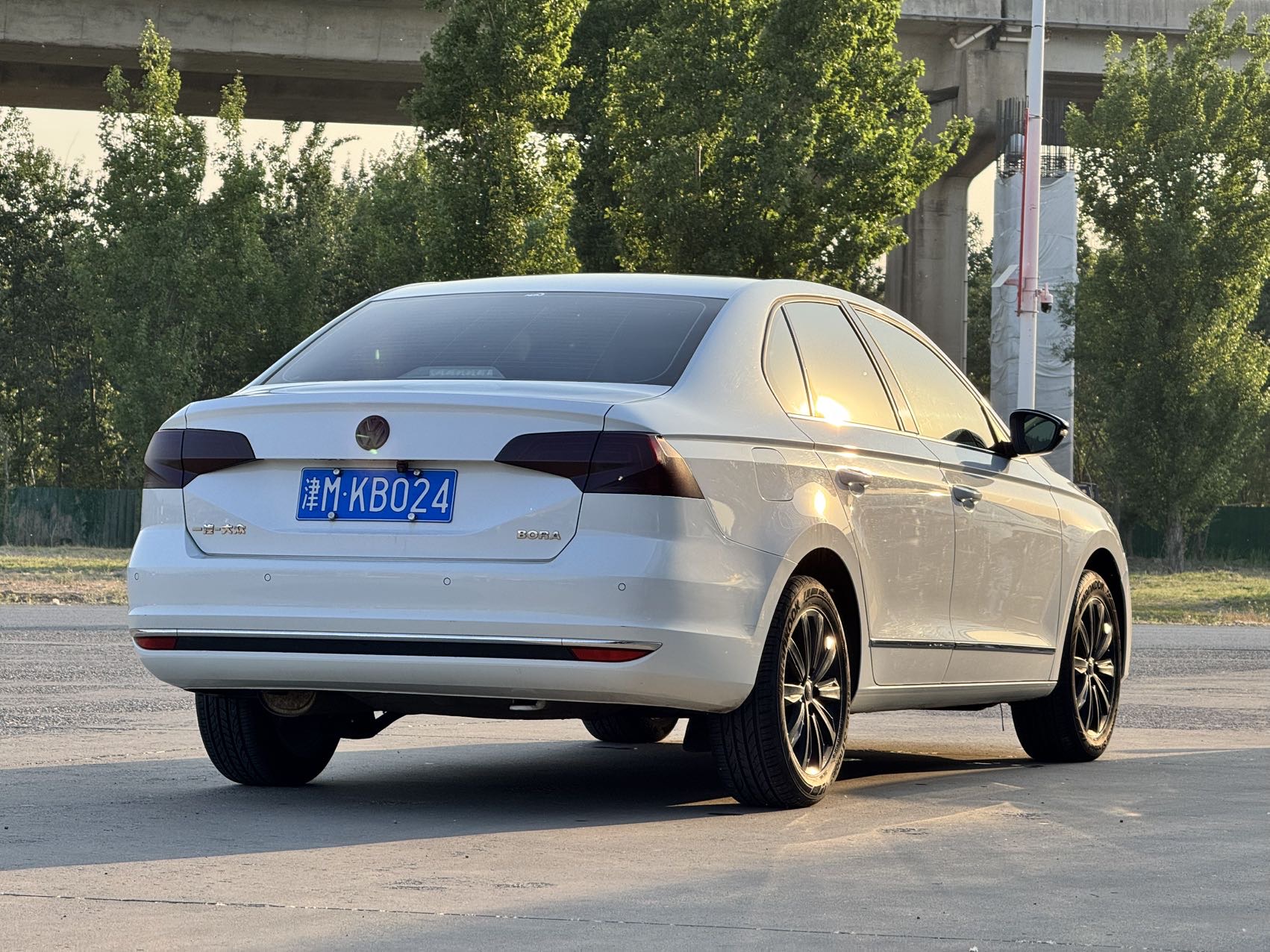 Volkswagen Bora 2016 car image #3