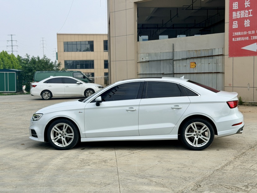 Audi A3 2018 #4 Audi A3 2018 car image #4