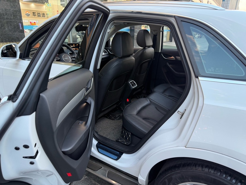 Audi Q3 2018 #8 Audi Q3 2018 car image #8
