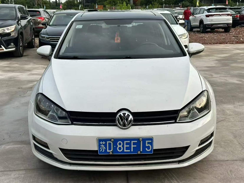 Volkswagen Golf 2015 car image #2