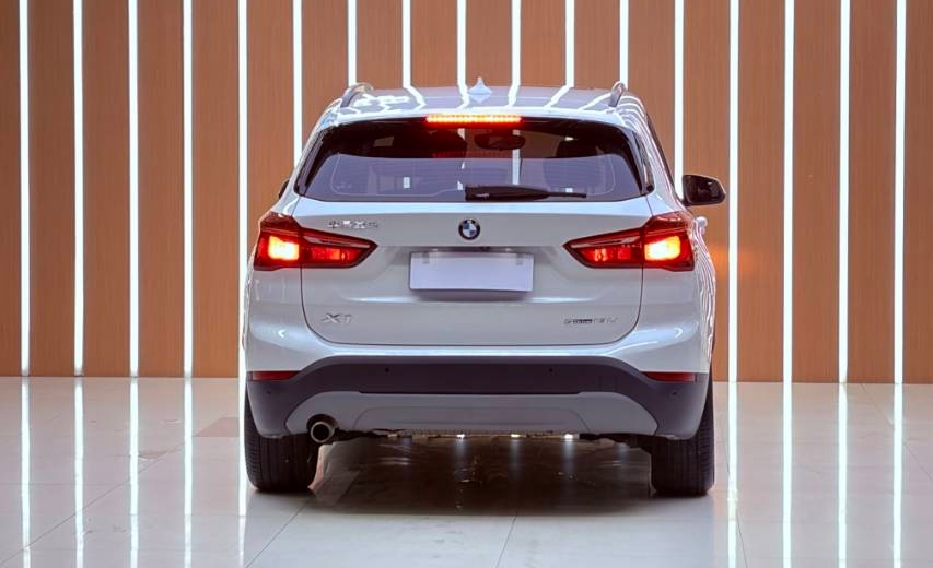 BMW X1 2019 #4 BMW X1 2019 car image #4
