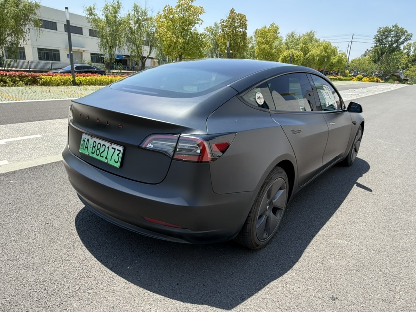 Tesla Model 3 2023 immagine di auto #9