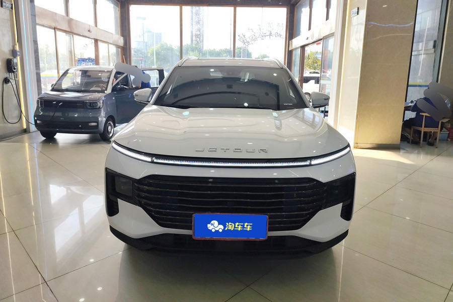 Jetour X70 PLUS 2025 car image #2