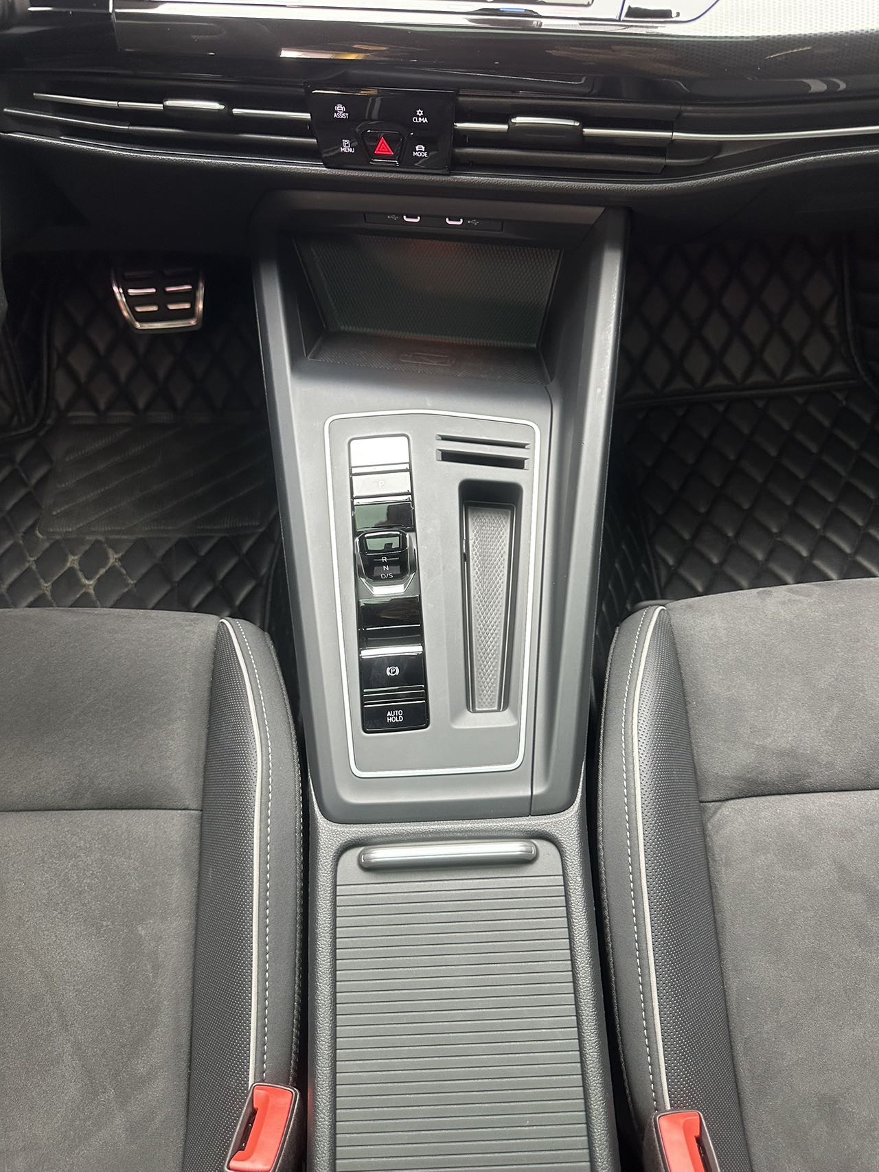 Volkswagen Golf 2022 car image #8