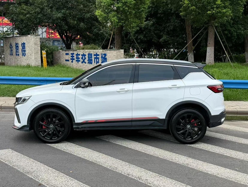 GEELY Coolray 2024 #3 GEELY Coolray 2024 car image #3