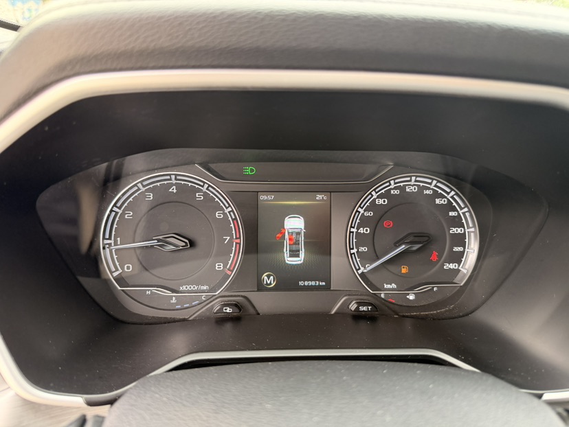 GEELY Vision X6 2020 car image #7