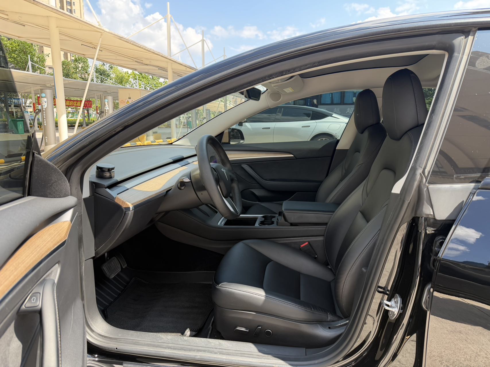 Tesla Model 3 2022 #4 Tesla Model 3 2022 car image #4