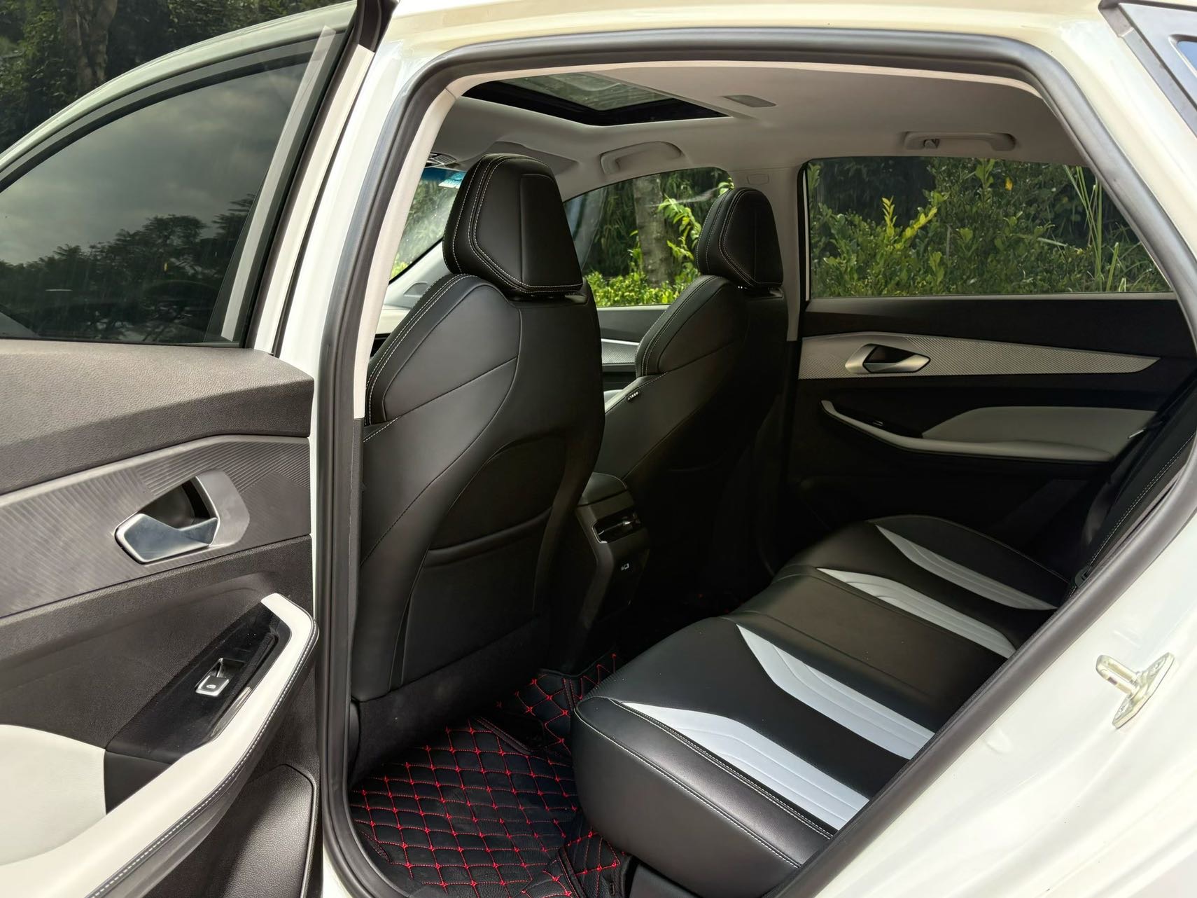 GEELY Binray 2024 #5 GEELY Binray 2024 car image #5