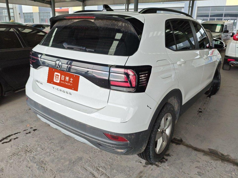 Volkswagen T-Cross 2023 #6 Volkswagen T-Cross 2023 car image #6