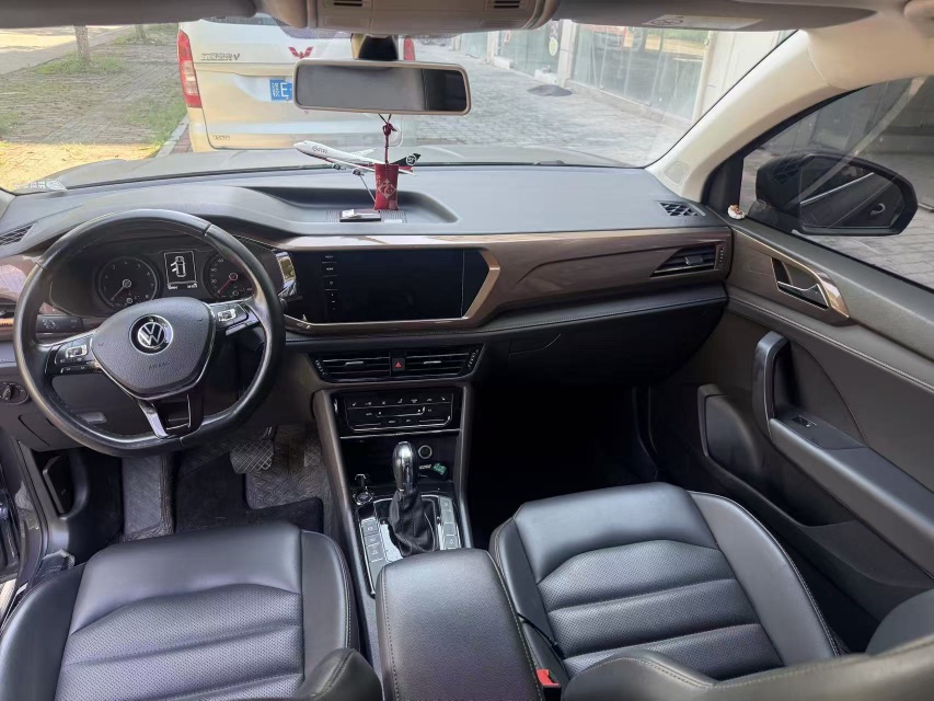 Volkswagen Tharu 2022 car image #7