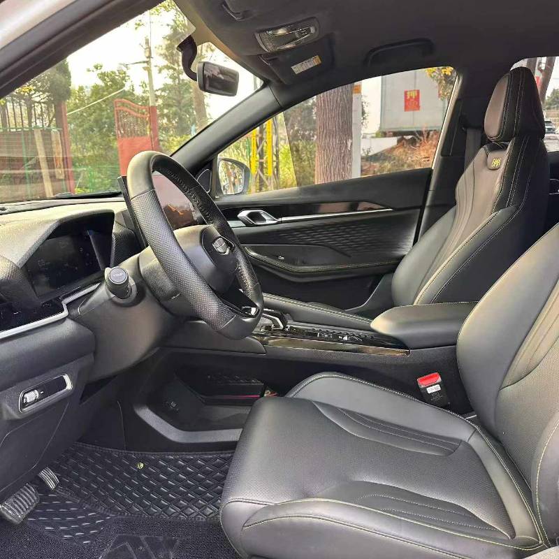 GEELY Coolray 2025 #4 GEELY Coolray 2025 car image #4