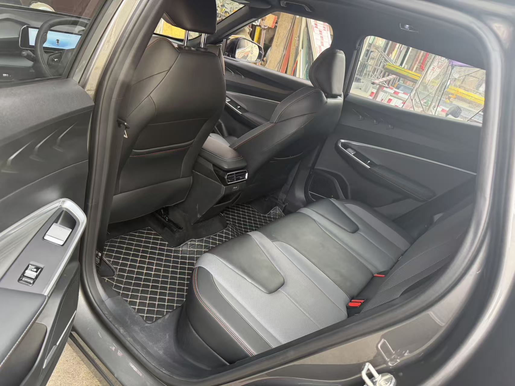 GEELY Boyue 2023 car image #5
