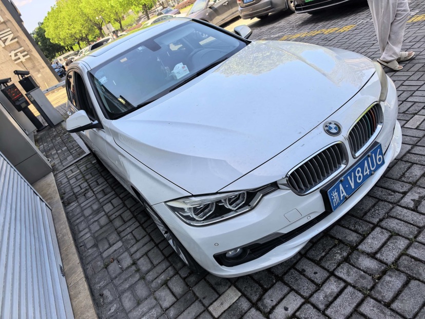 BMW 3 Series 2018 #5 BMW 3 Series 2018 car image #5