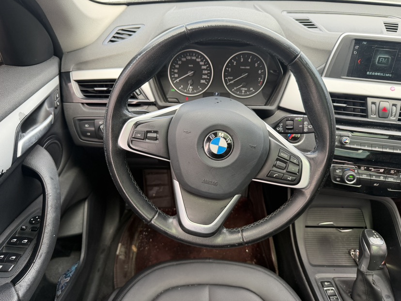 BMW X1 2018 #8 BMW X1 2018 car image #8