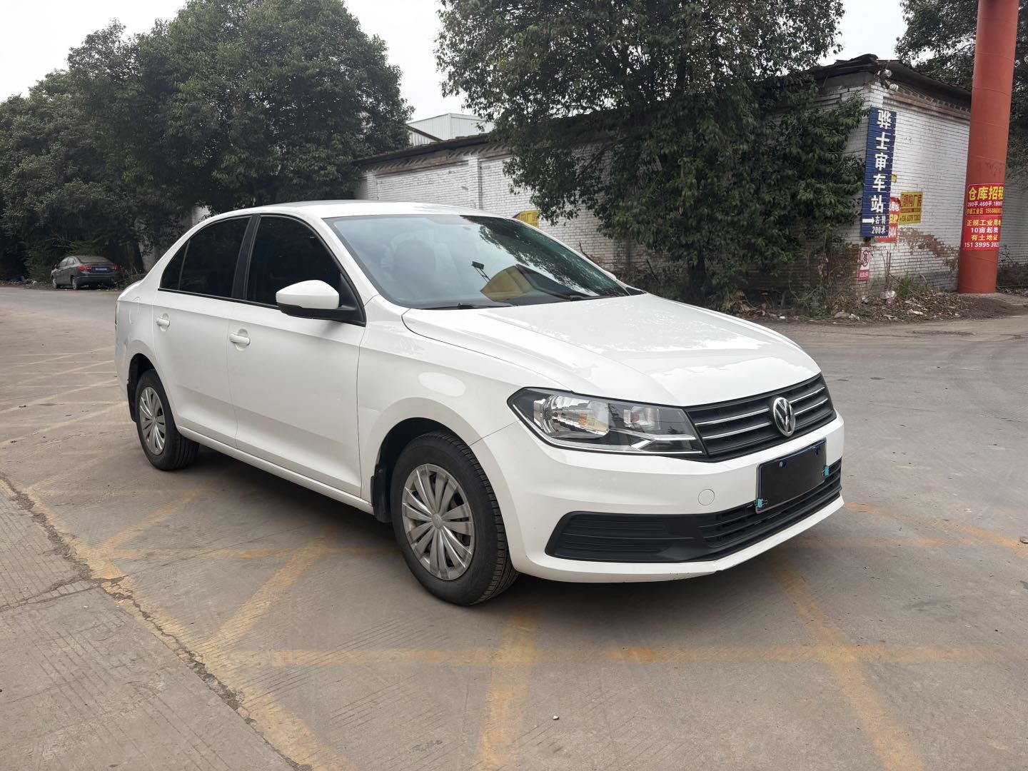 Volkswagen Santana 2017 car image #3