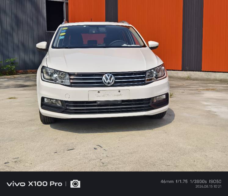 Volkswagen Santana 2017 car image #3