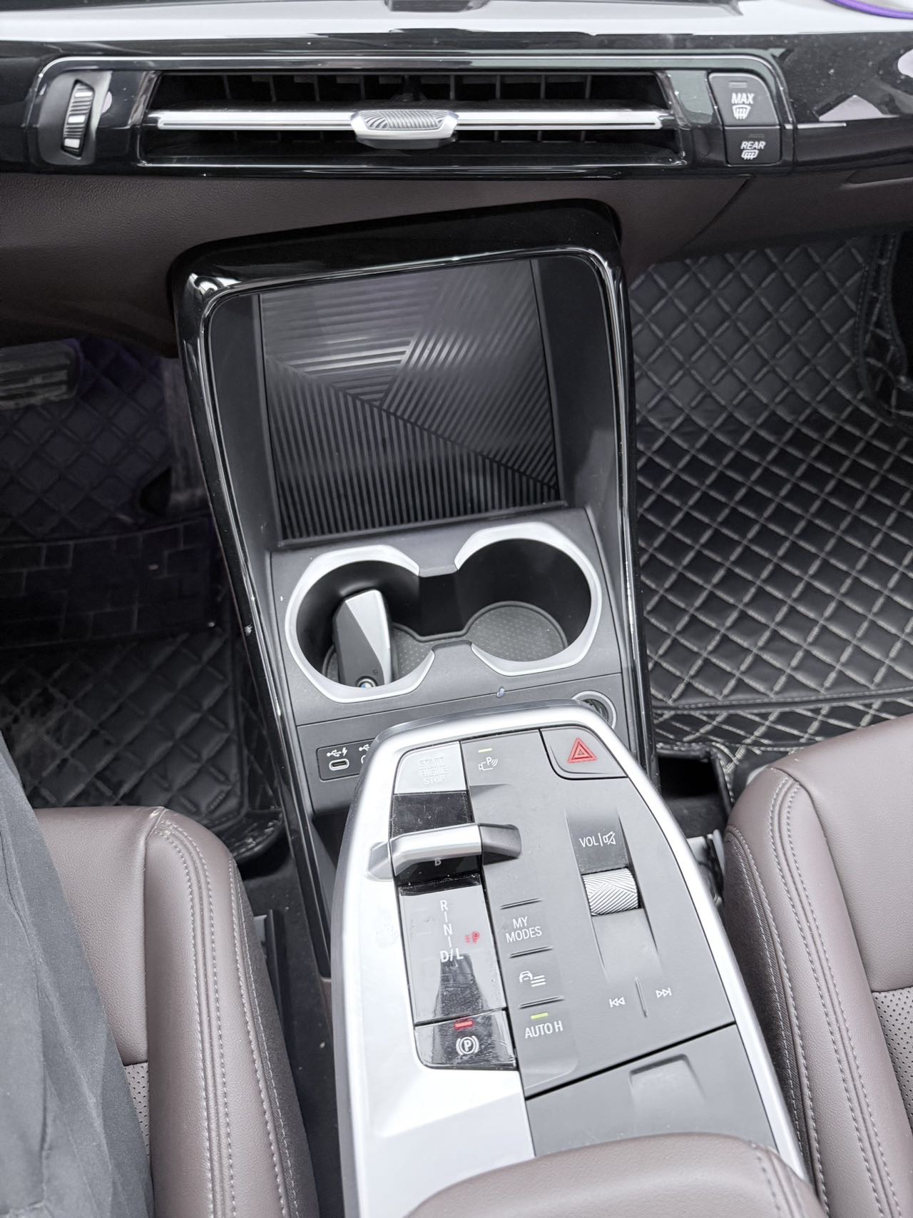 BMW X1 2024 car image #10