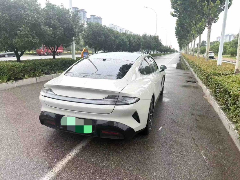 MI SU7 2024 car image #3