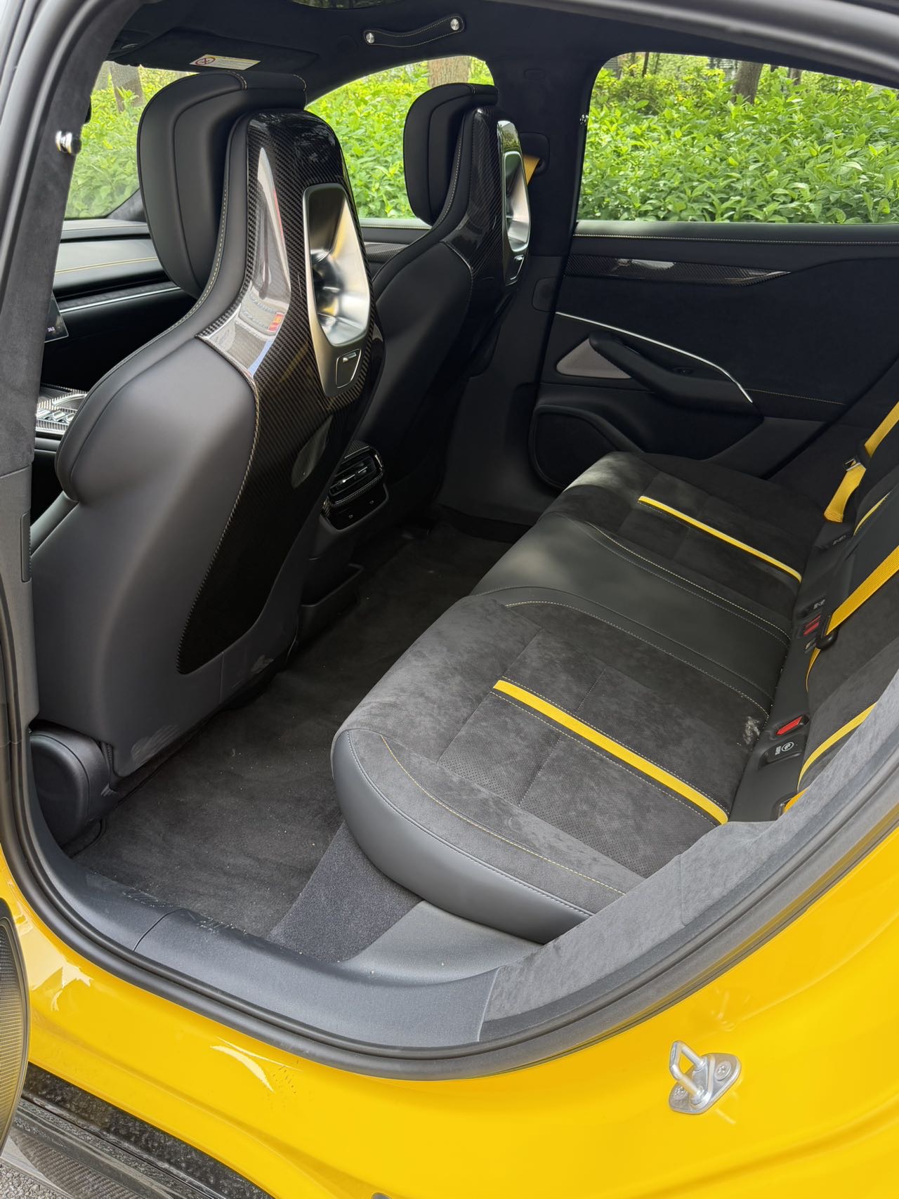 MI SU7 Ultra 2025 #11 MI SU7 Ultra 2025 car image #11