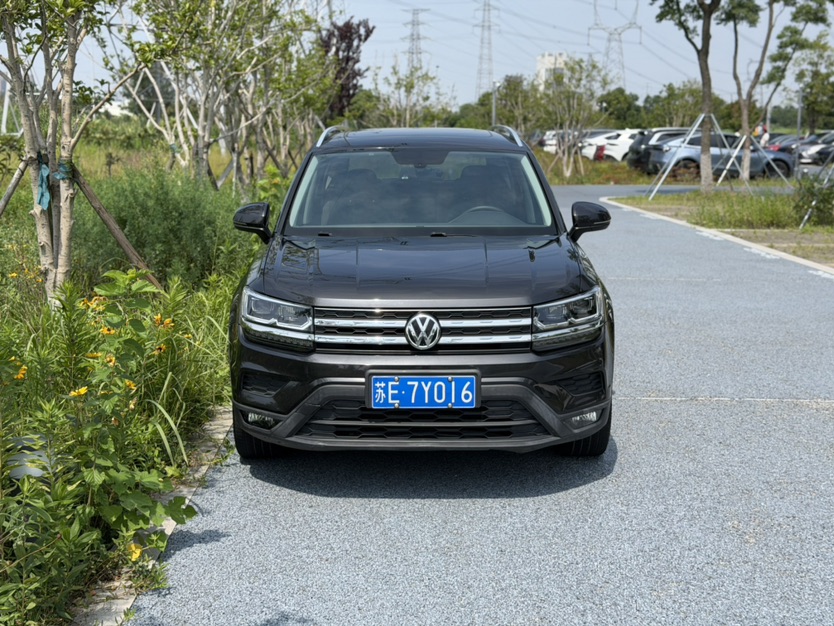 Volkswagen Tharu 2018 car image #11