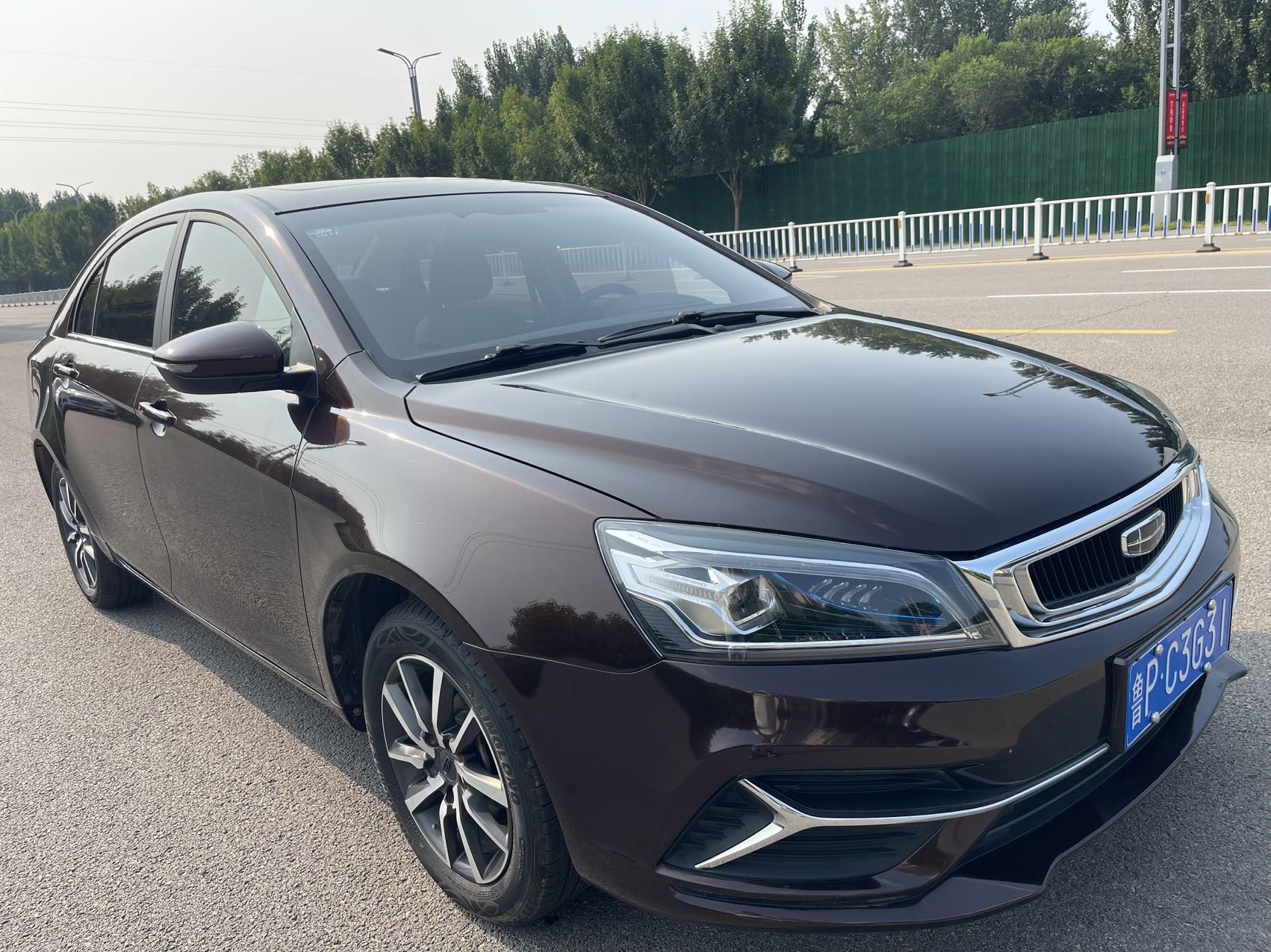 GEELY Emgrand 2019 #3 GEELY Emgrand 2019 car image #3