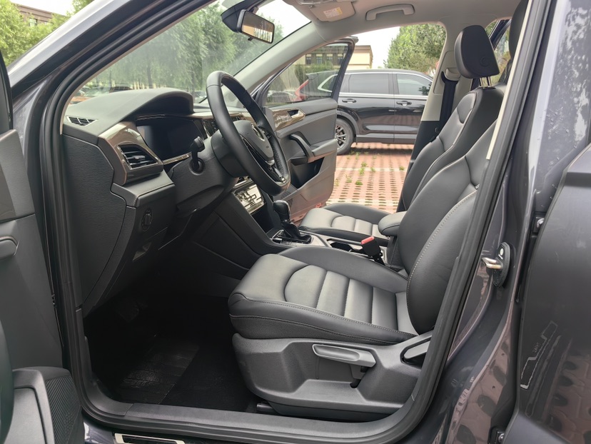 Volkswagen Tharu 2023 car image #5