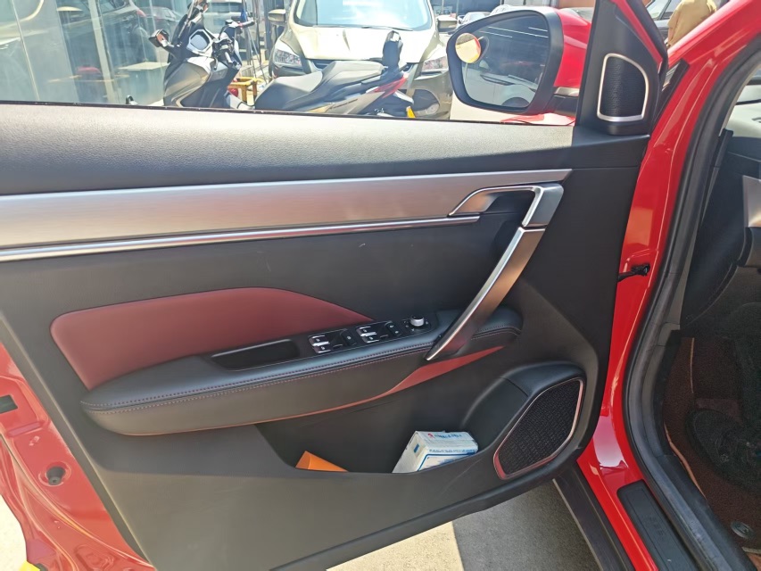 GEELY Coolray 2021 #3 GEELY Coolray 2021 car image #3