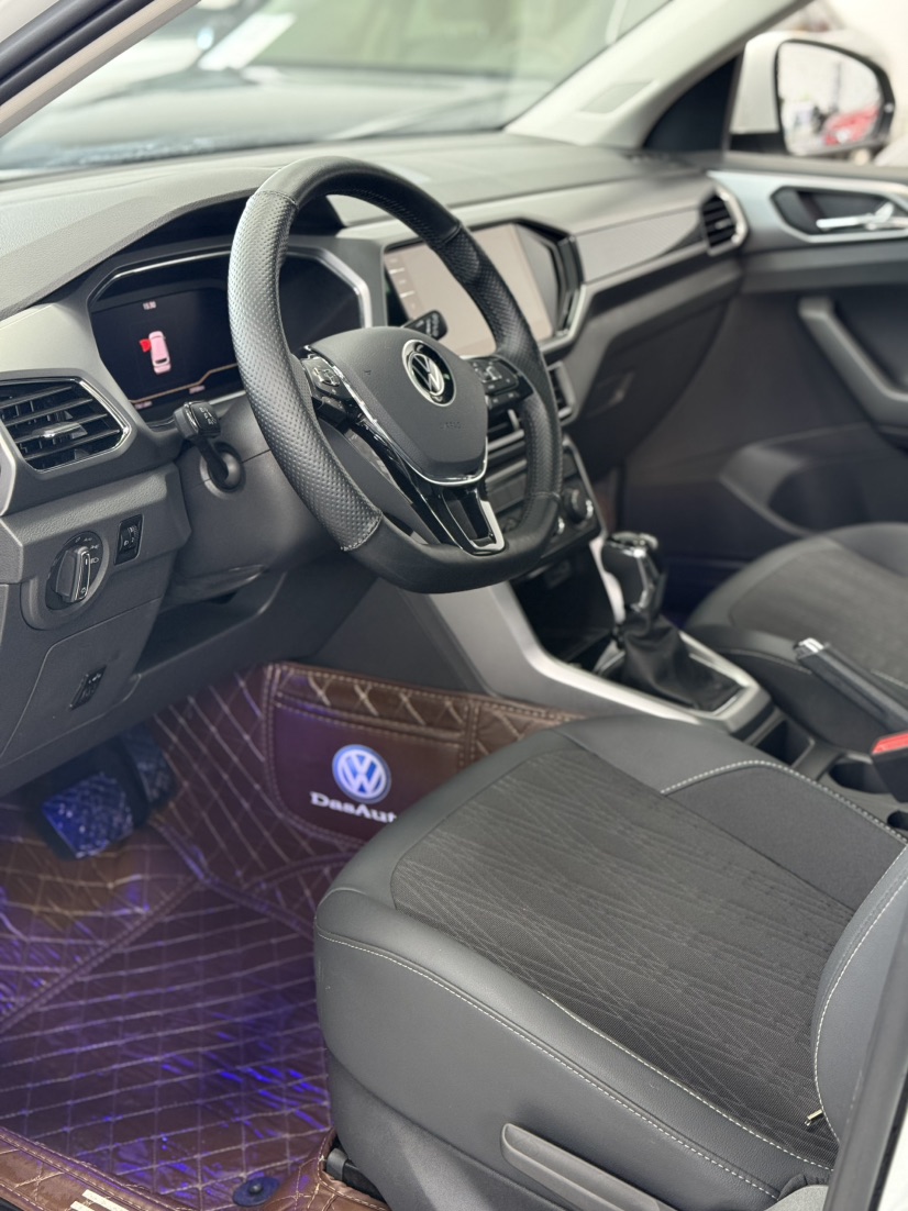 Volkswagen T-Cross 2024 #4 Volkswagen T-Cross 2024 car image #4