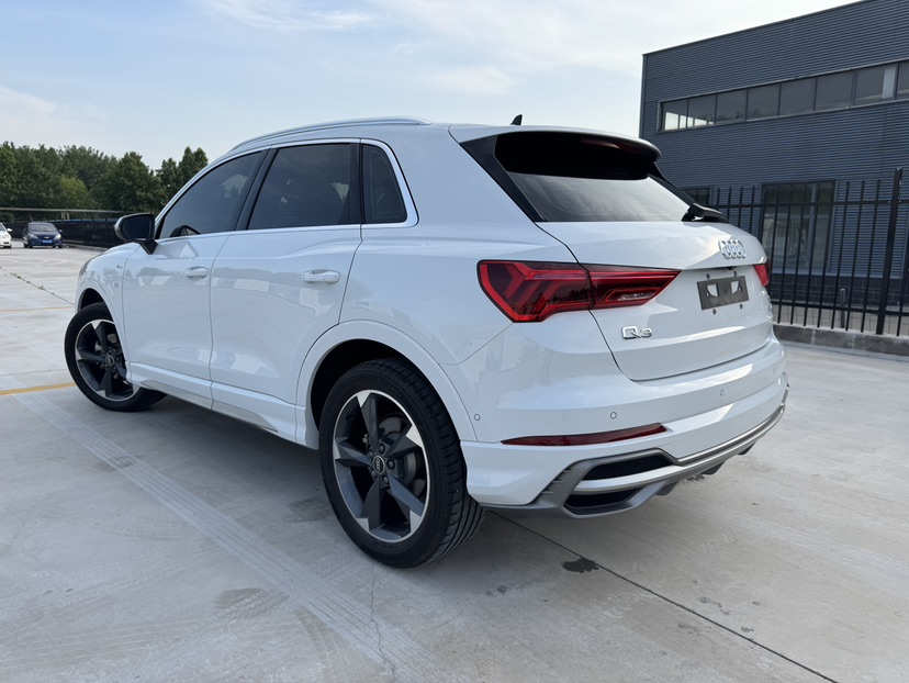 Audi Q3 2022 #8 Audi Q3 2022 car image #8