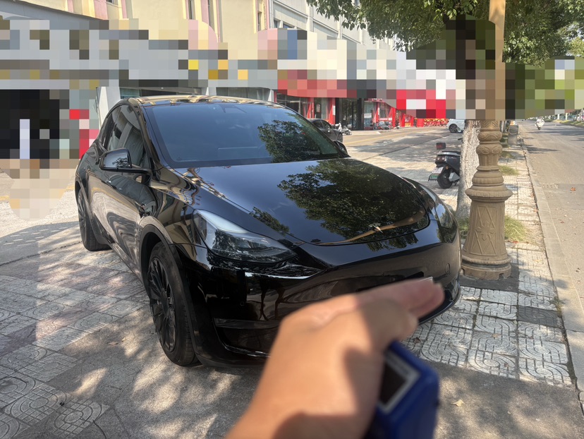 Tesla Model Y 2022 #3 Tesla Model Y 2022 car image #3