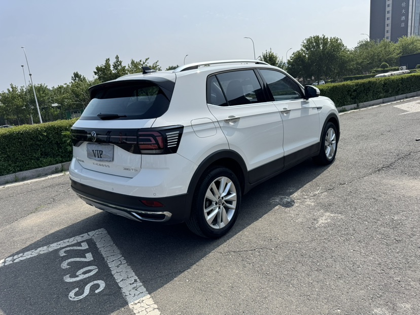 Volkswagen T-Cross 2022 #4 Volkswagen T-Cross 2022 car image #4