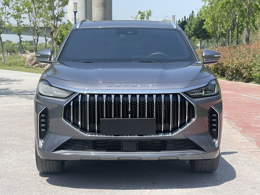 Jetour X70 PLUS 2023 car image #2