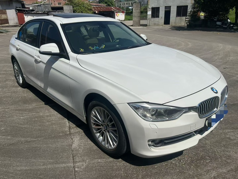 BMW 3 Series 2012 car image #3