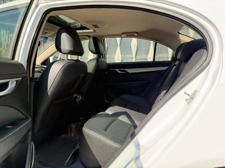 GEELY Emgrand 2018 #7 GEELY Emgrand 2018 car image #7