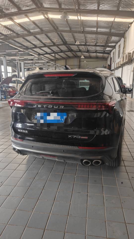 Jetour X70 PLUS 2025 car image #2