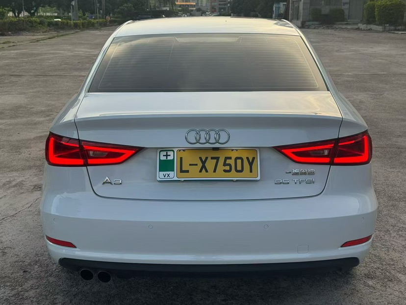 Audi A3 2016 car image #8