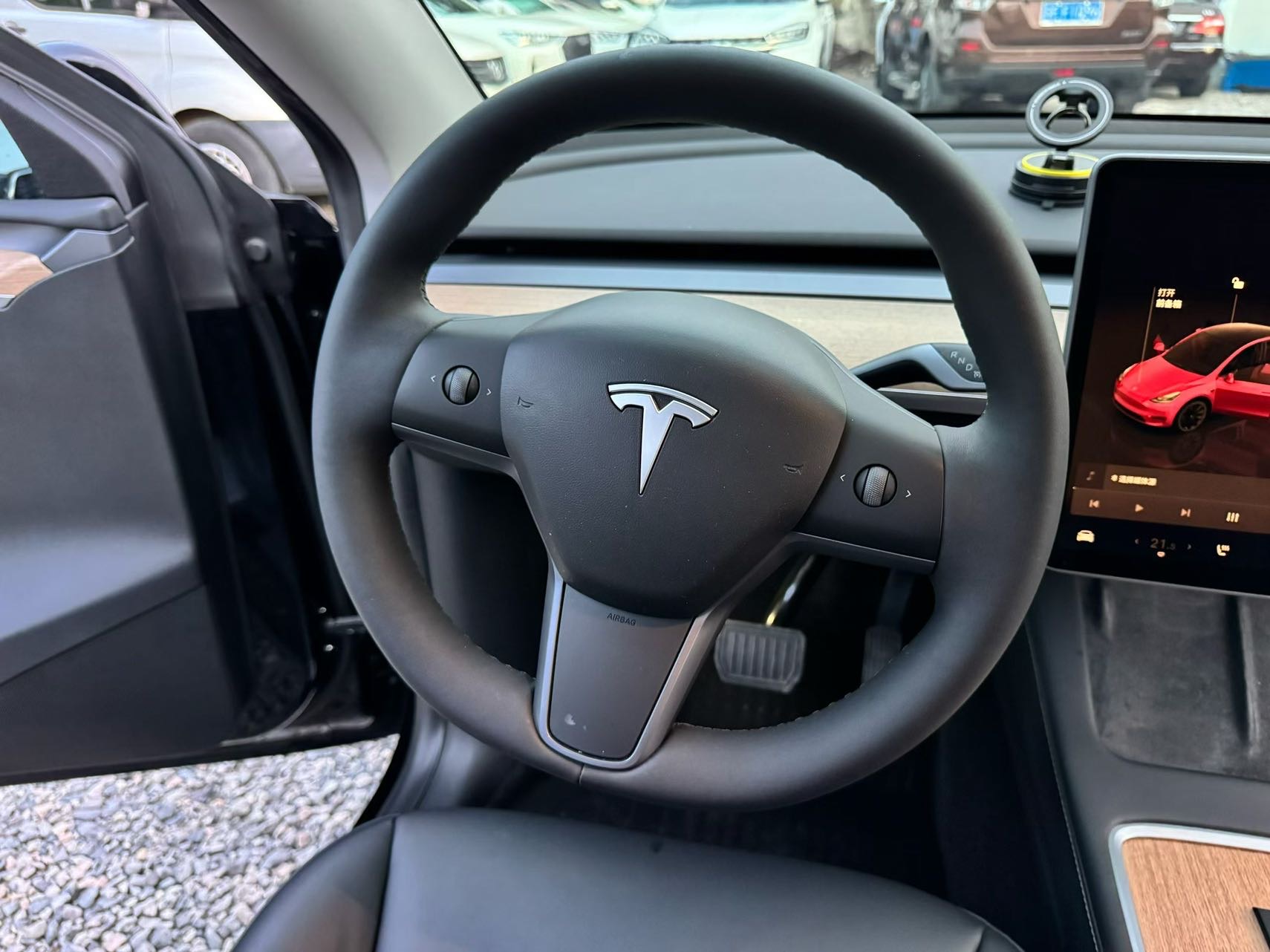 Tesla Model Y 2022 #9 Tesla Model Y 2022 car image #9