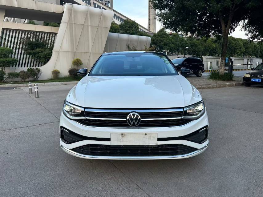 Volkswagen Bora 2022 car image #2