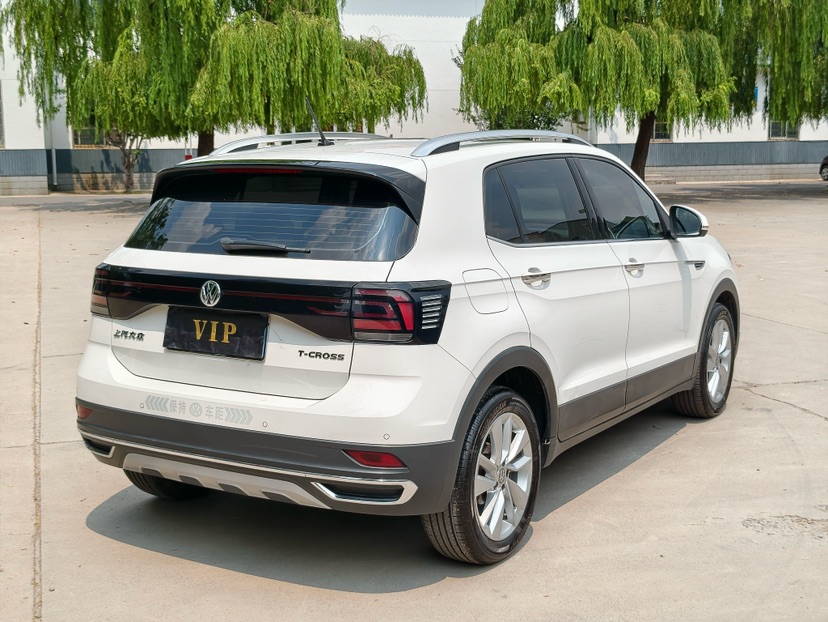 Volkswagen T-Cross 2020 #3 Volkswagen T-Cross 2020 car image #3