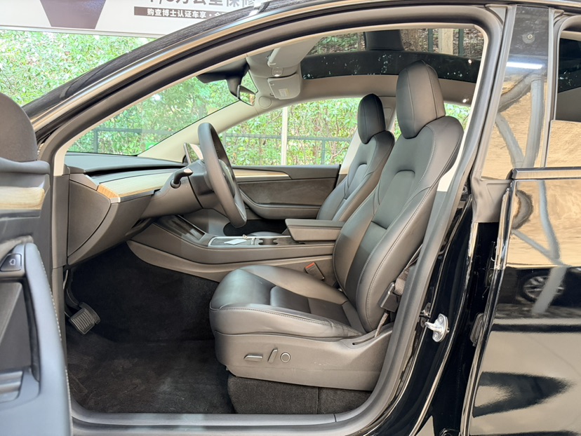 Tesla Model Y 2021 #7 Tesla Model Y 2021 car image #7