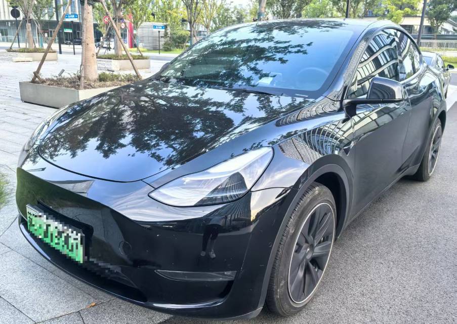 Tesla Model Y 2022 Tesla Model Y 2022 car image