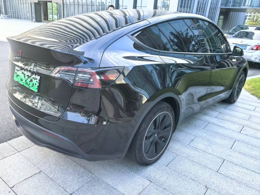 Tesla Model Y 2021 #3 Tesla Model Y 2021 car image #3