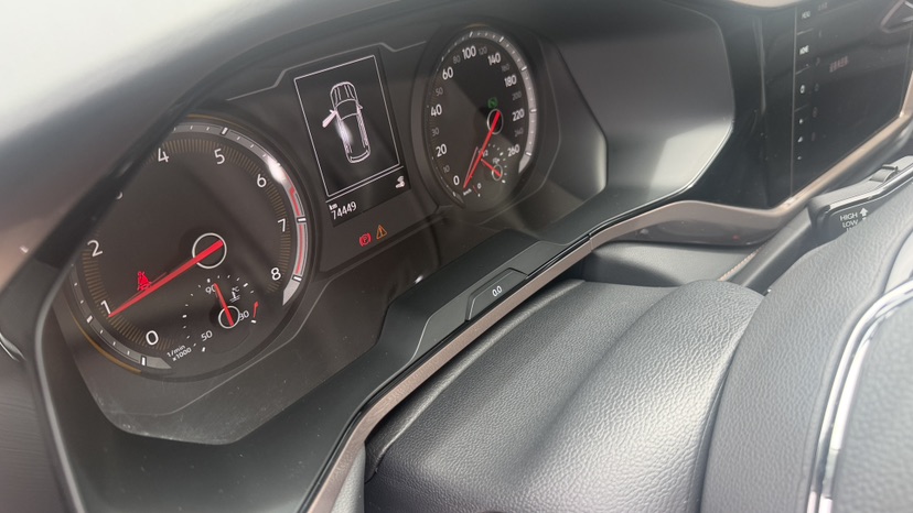 Volkswagen Tharu 2021 car image #6