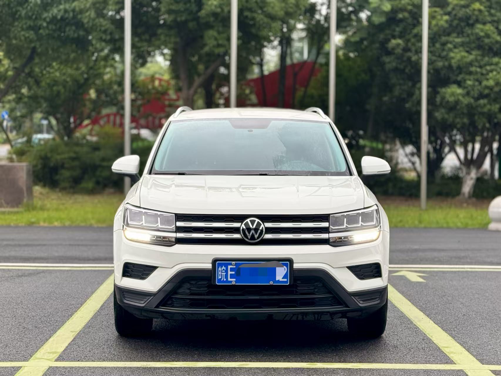 Volkswagen Tharu 2021 car image #2