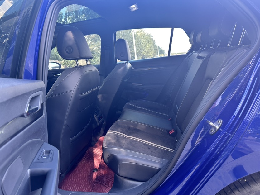 Volkswagen Golf 2022 car image #18