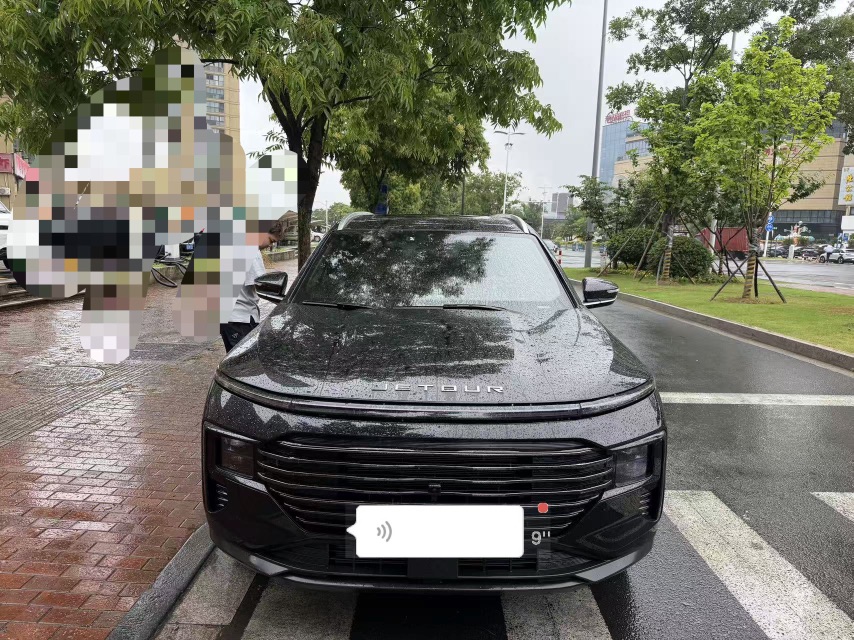 Jetour X70 PLUS 2024 car image #2