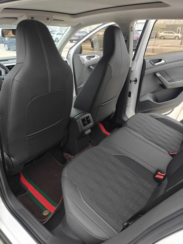 Volkswagen T-Cross 2021 #7 Volkswagen T-Cross 2021 car image #7