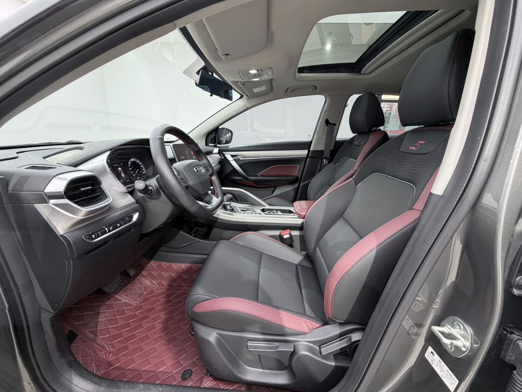 GEELY Coolray 2023 immagine di auto #7